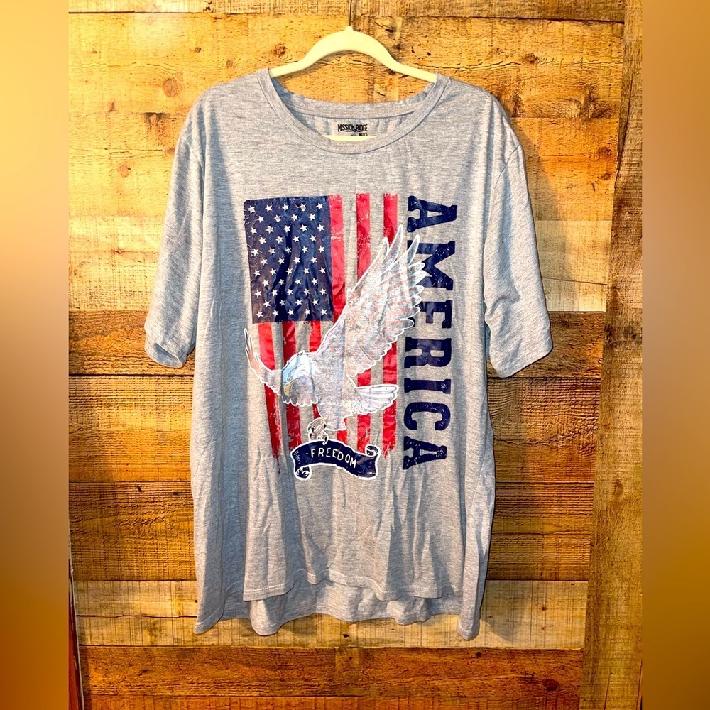 Mission Ridge eagle flag t-shirt